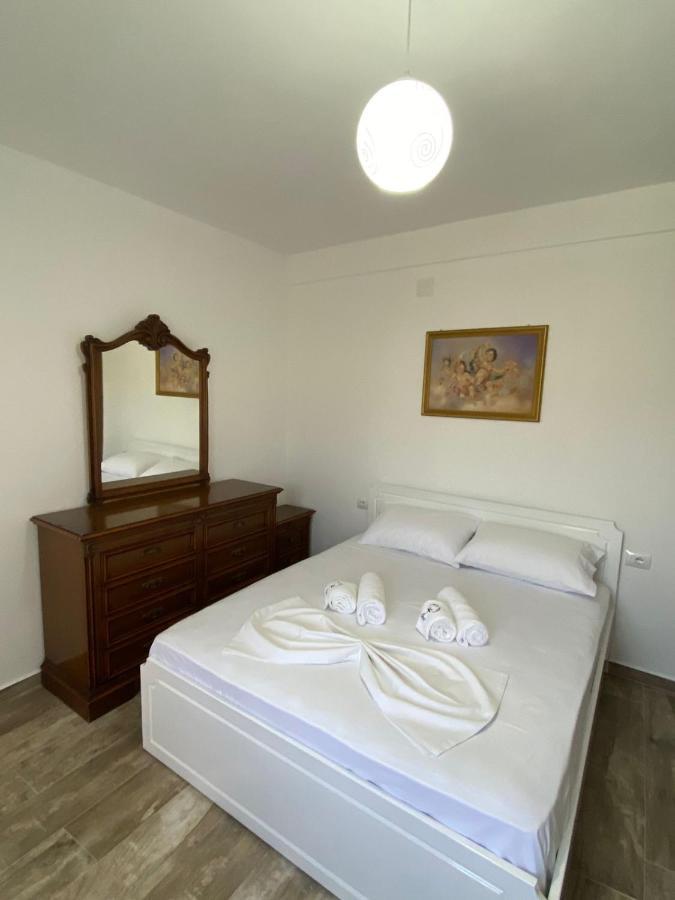 Vila Arlind Hotel Vlorë Exterior foto