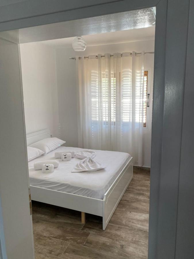 Vila Arlind Hotel Vlorë Exterior foto